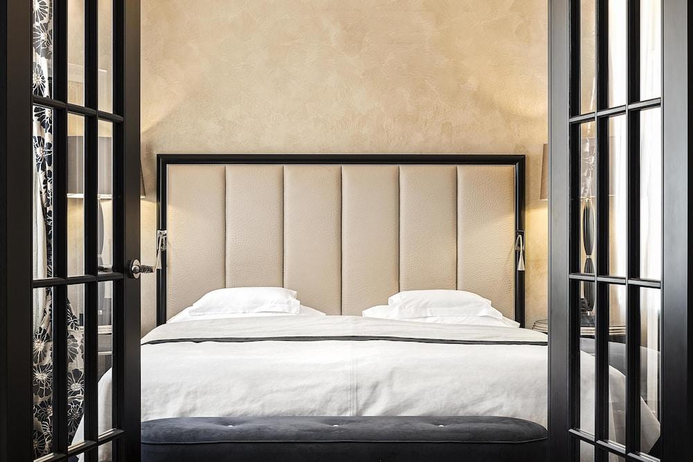 Hotel Bayerischer Hof Monaco di Baviera Esterno foto A bedroom at the Mandarin Oriental, Paris