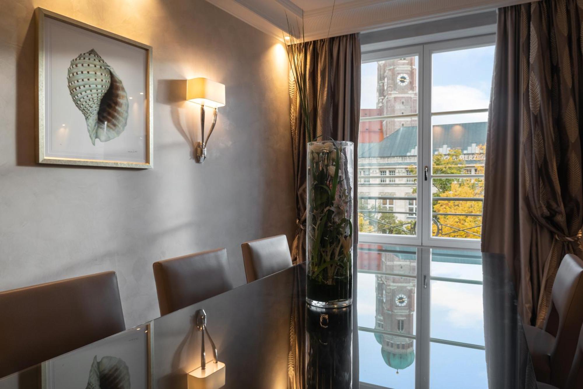 Hotel Bayerischer Hof Monaco di Baviera Esterno foto