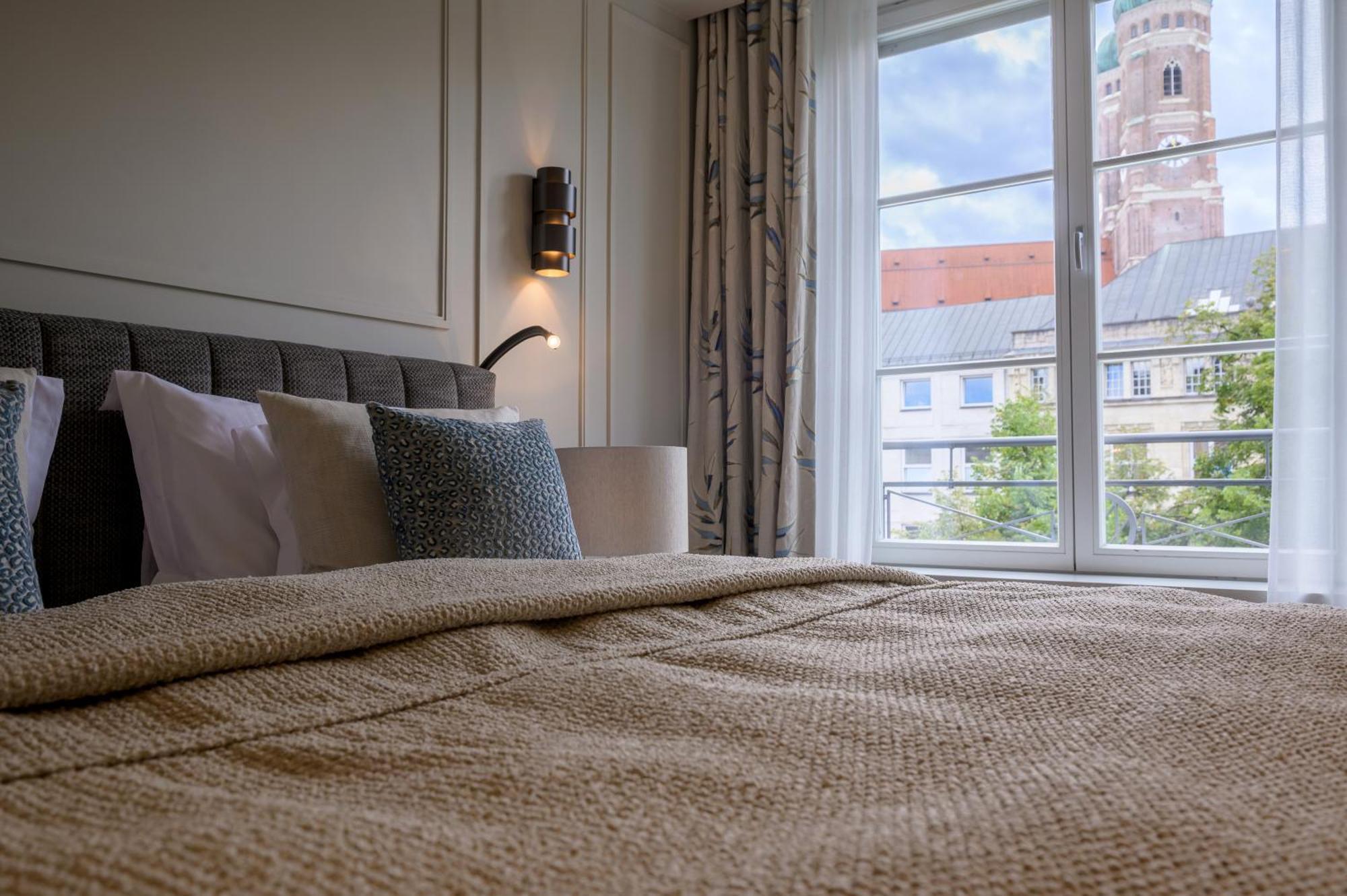 Hotel Bayerischer Hof Monaco di Baviera Esterno foto