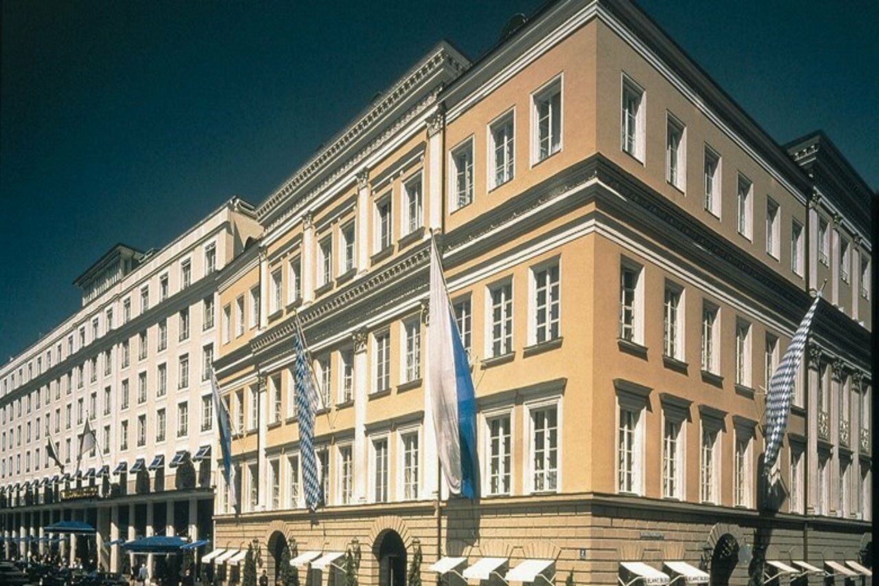 Hotel Bayerischer Hof Monaco di Baviera Esterno foto The Grand Hotel
